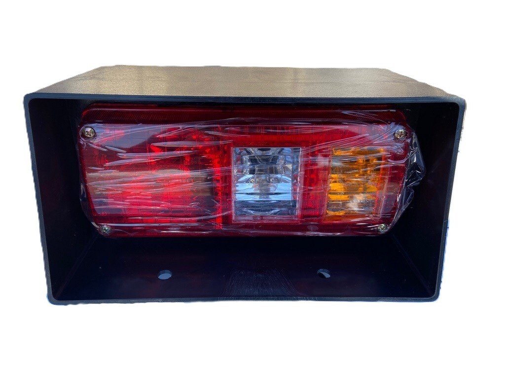 Фонарь задний в корпусе ZL30G/ZL50G/LW300F/LW500F/SDLG/Changlin